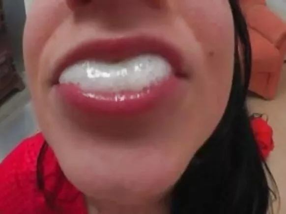 German amateur m'makutu mu hd wakupokera enema na cum.